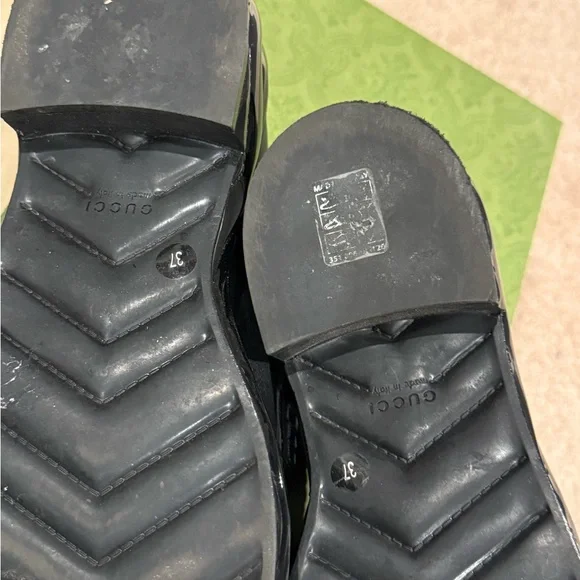 Gucci Black Quilted Leather women’s Loafers - Picture 2 of 10